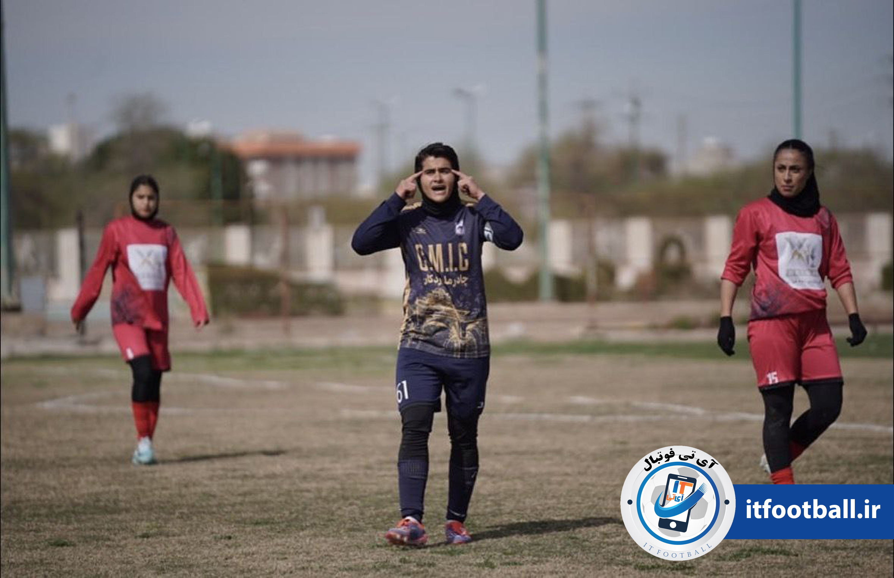 بازیکن ساحلی تارا جانی نژاد