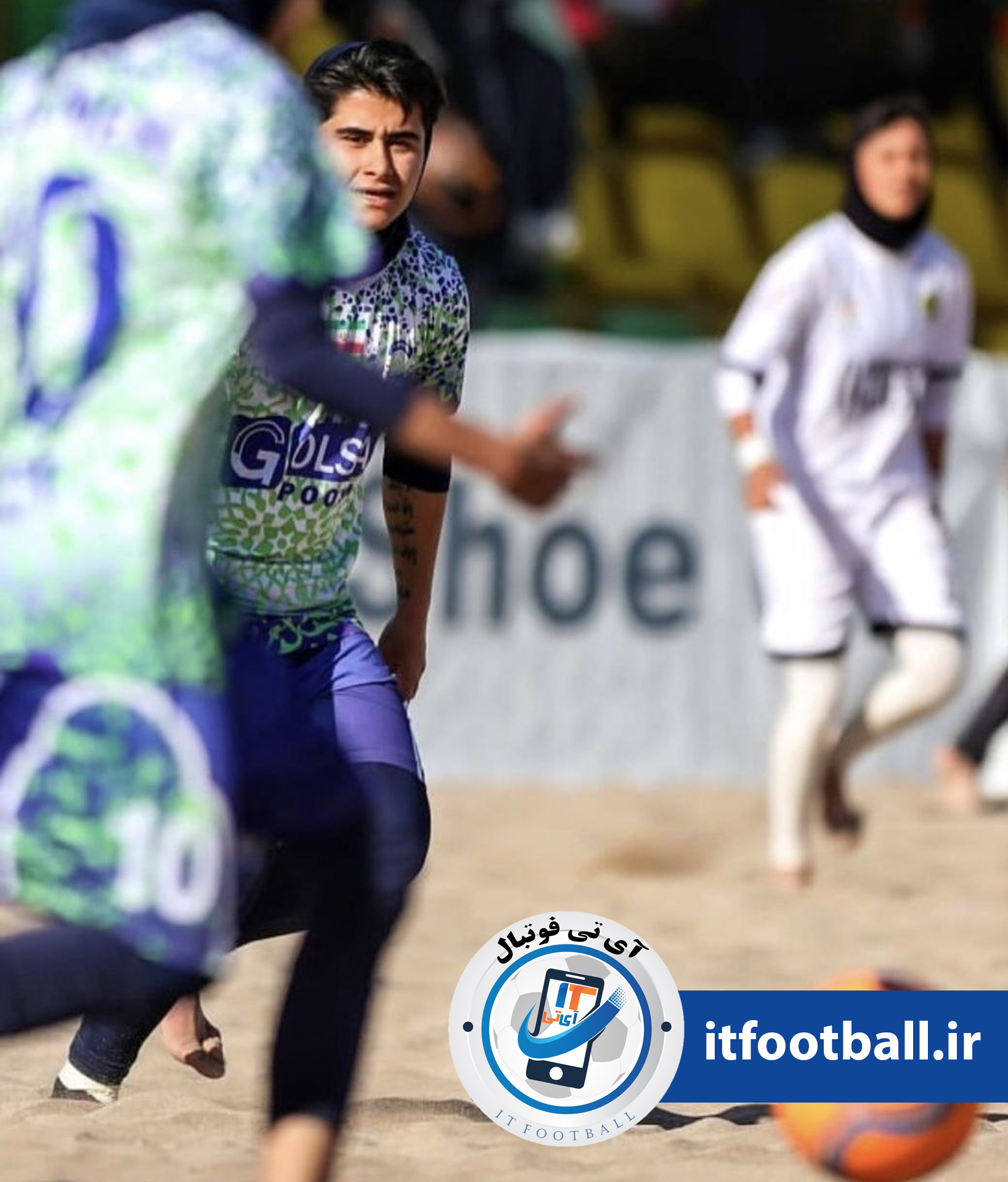 بازیکن فوتبال و فوتسال و ساحلی بانوان تارا جانی نژاد