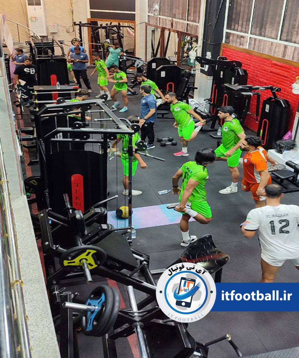 سالن بدنسازی باشگاه خوشه الماس ملکان