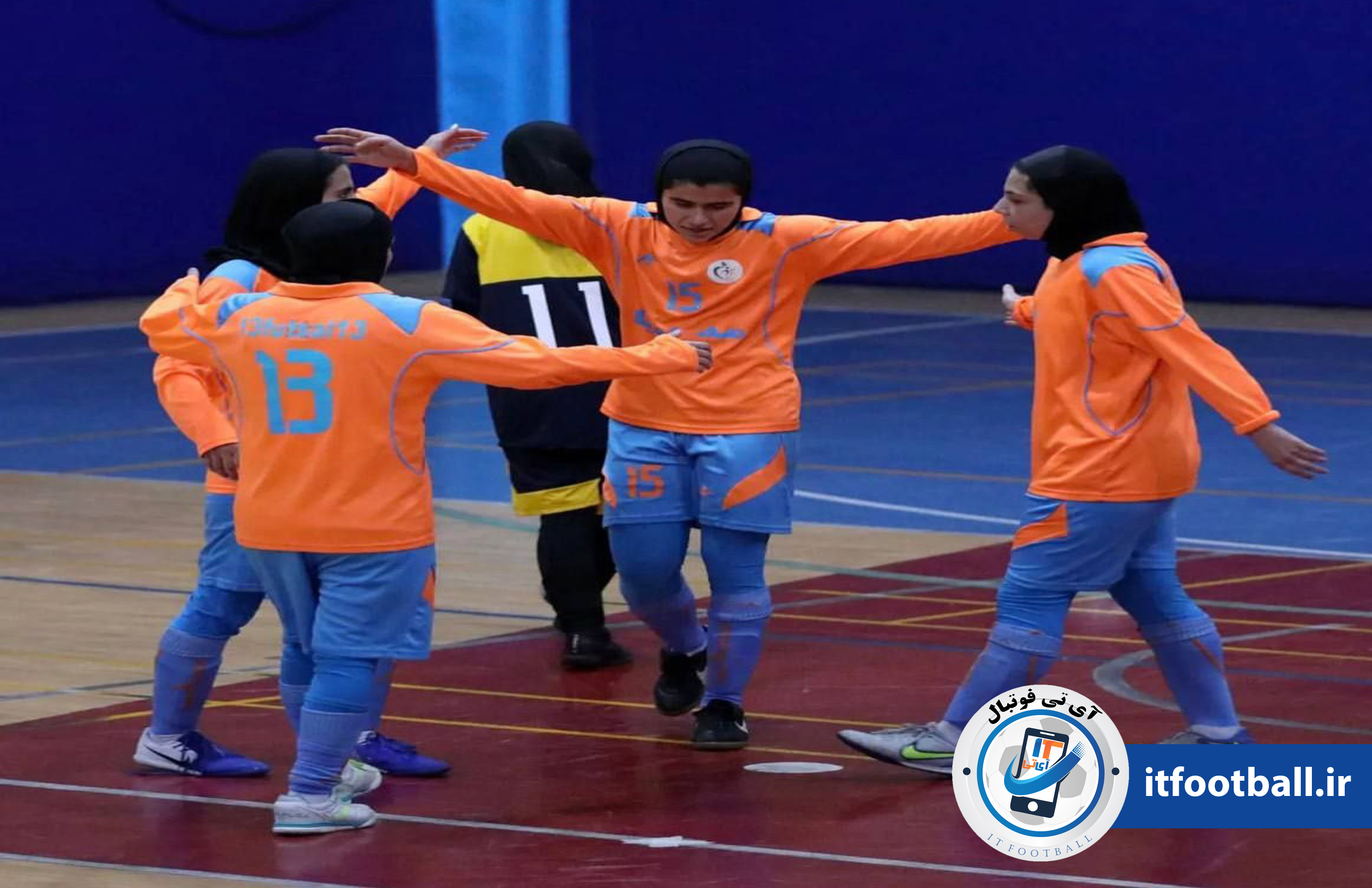 فوتبال بانوان تارا جانی نژاد